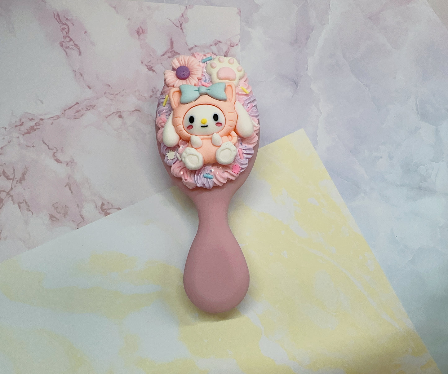 Pink Cinnamonroll Hair Brush